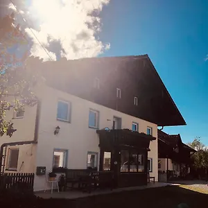 Ferien An Der Traun , Traunwalchen Deutschland